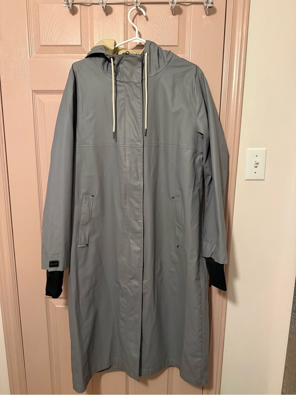 Rare Find!! Women’s Gray Hooded Mernini Raincoat.
